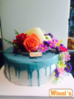 维尼蛋糕_蓝色花海艺术造型创意定制蛋糕 口感超越吉米的厨房