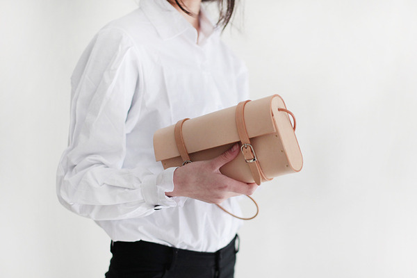 f2studio头层牛皮手工实木植鞣手拿包简约单肩包真皮复古mini女包