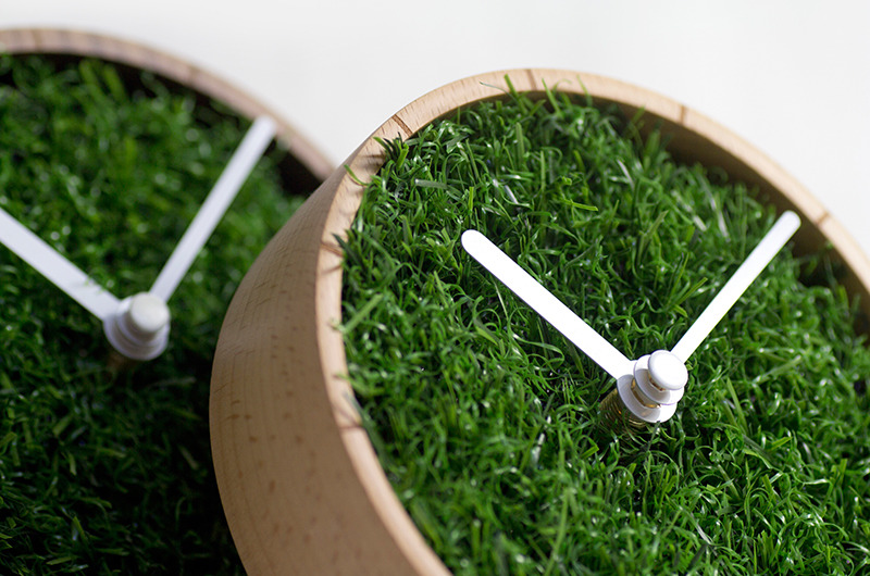 GRASS DESK CLOCK-3