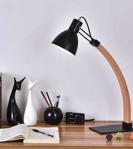 北欧宜家艺术装饰铁艺灯具现代简约卧室床头书房客厅创意时尚台灯