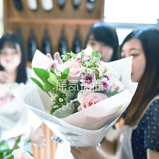 法式花艺体验课程 · 企业花艺沙龙定制