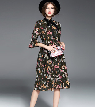 春秋新款女韩版时尚显瘦春款长袖小碎花裙子夏雪纺连衣裙