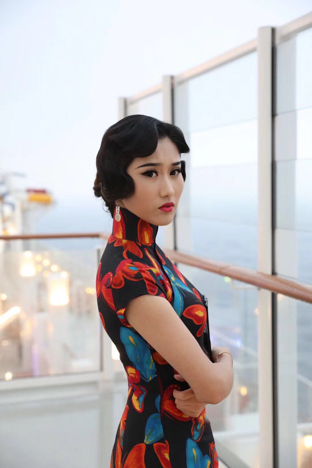 深圳新娘跟妆;深圳化妆上门服务;深圳化妆师;深圳新娘化妆上门服务；