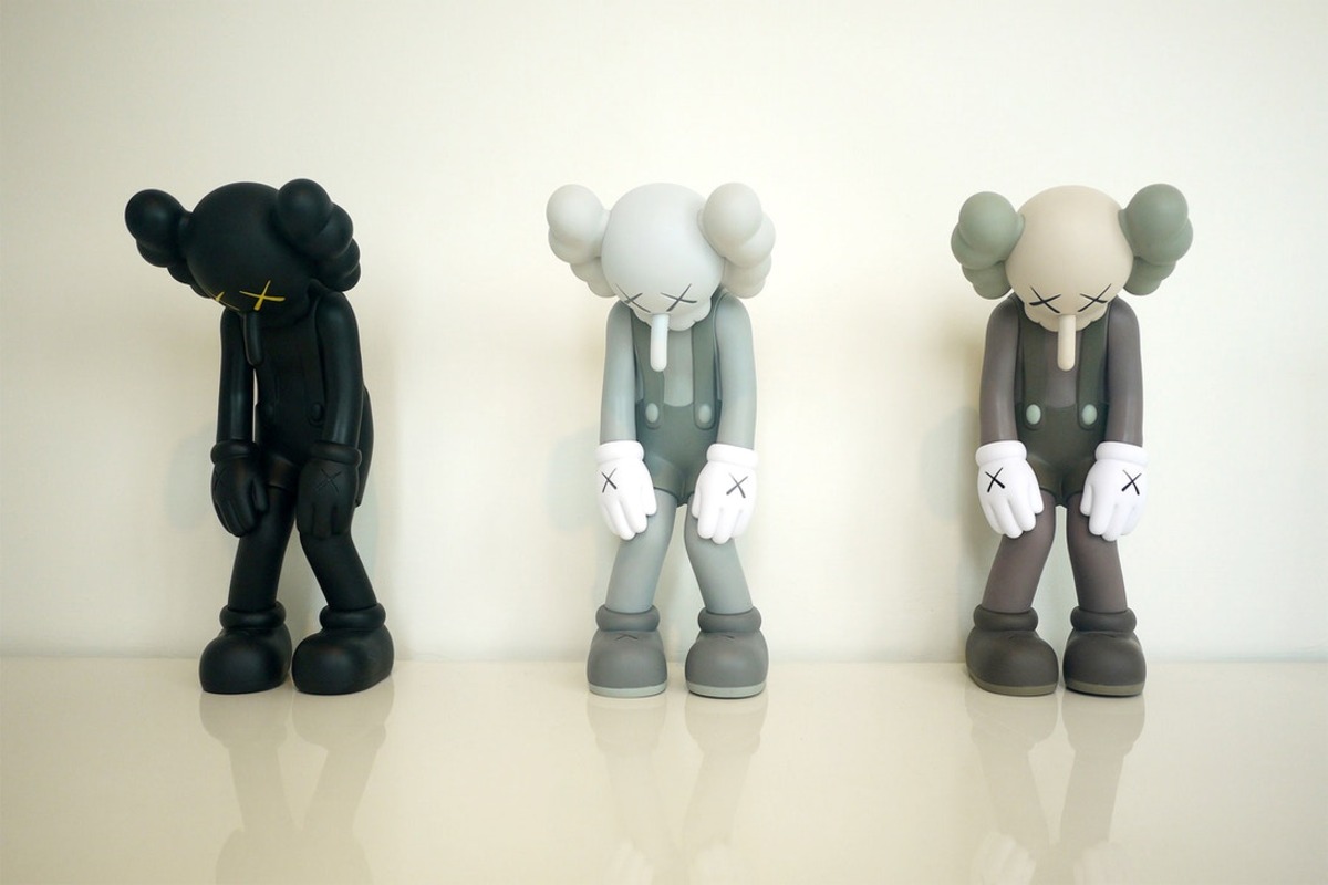 走进 KAWS 香港贝浩登画廊个人展览