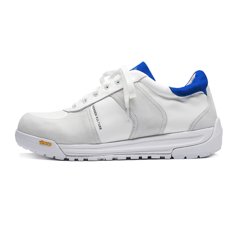 LOW-TOP OUTDOOR LACE-UP TRAINER