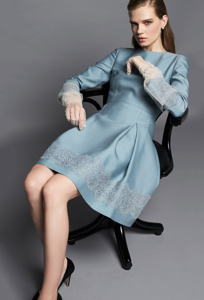 轻盈棉质双排扣风衣