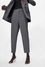 黑色蕾丝连衣裙