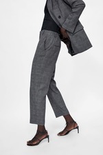 黑色蕾丝连衣裙