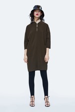 黑色蕾丝连衣裙