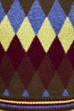 多色菱形纹针织衫