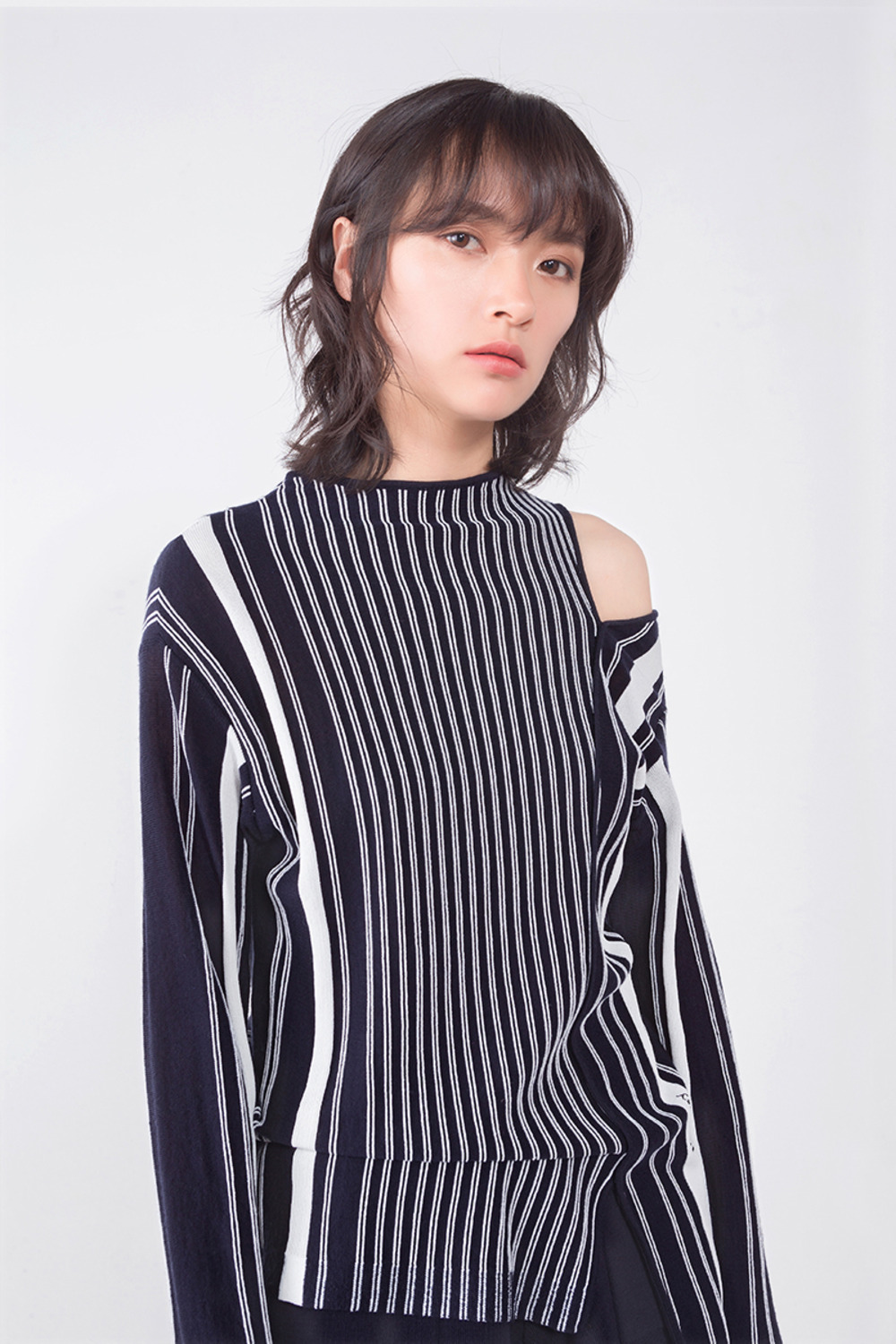 条纹针织套头衫