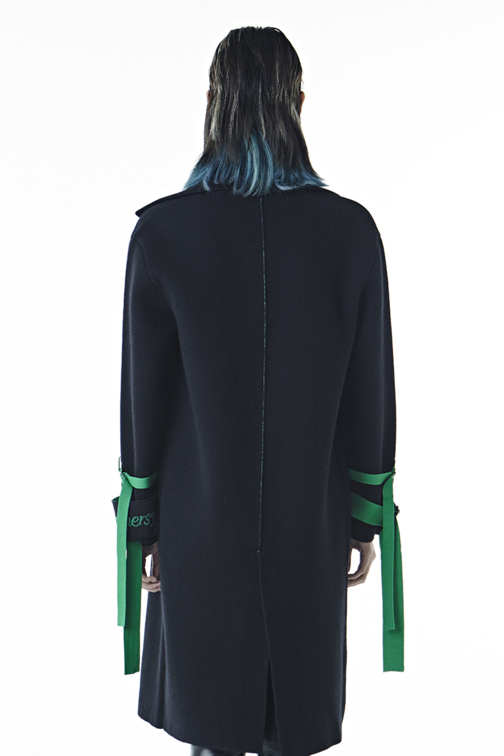 双排扣拼色大衣-4