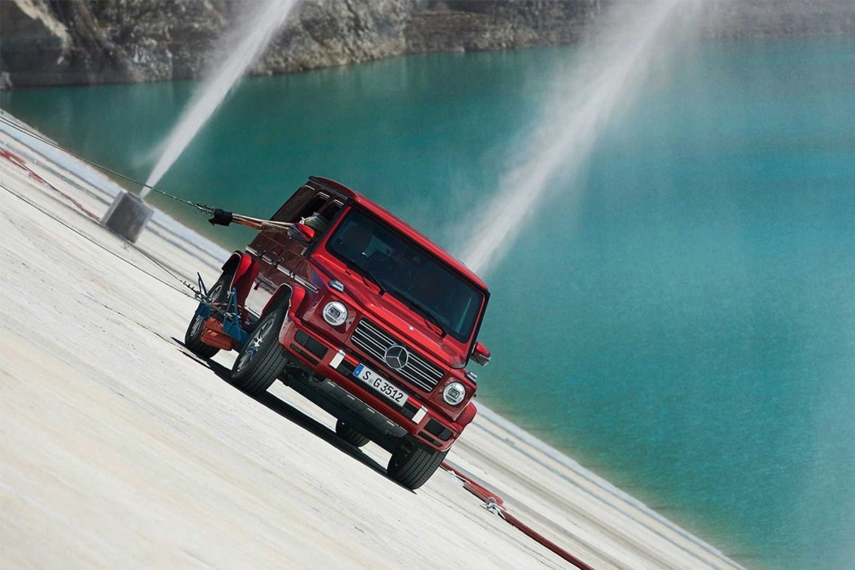 Mercedes-Benz 全新广告揭示 G-Class 驾驶于斜度近 45 度路面