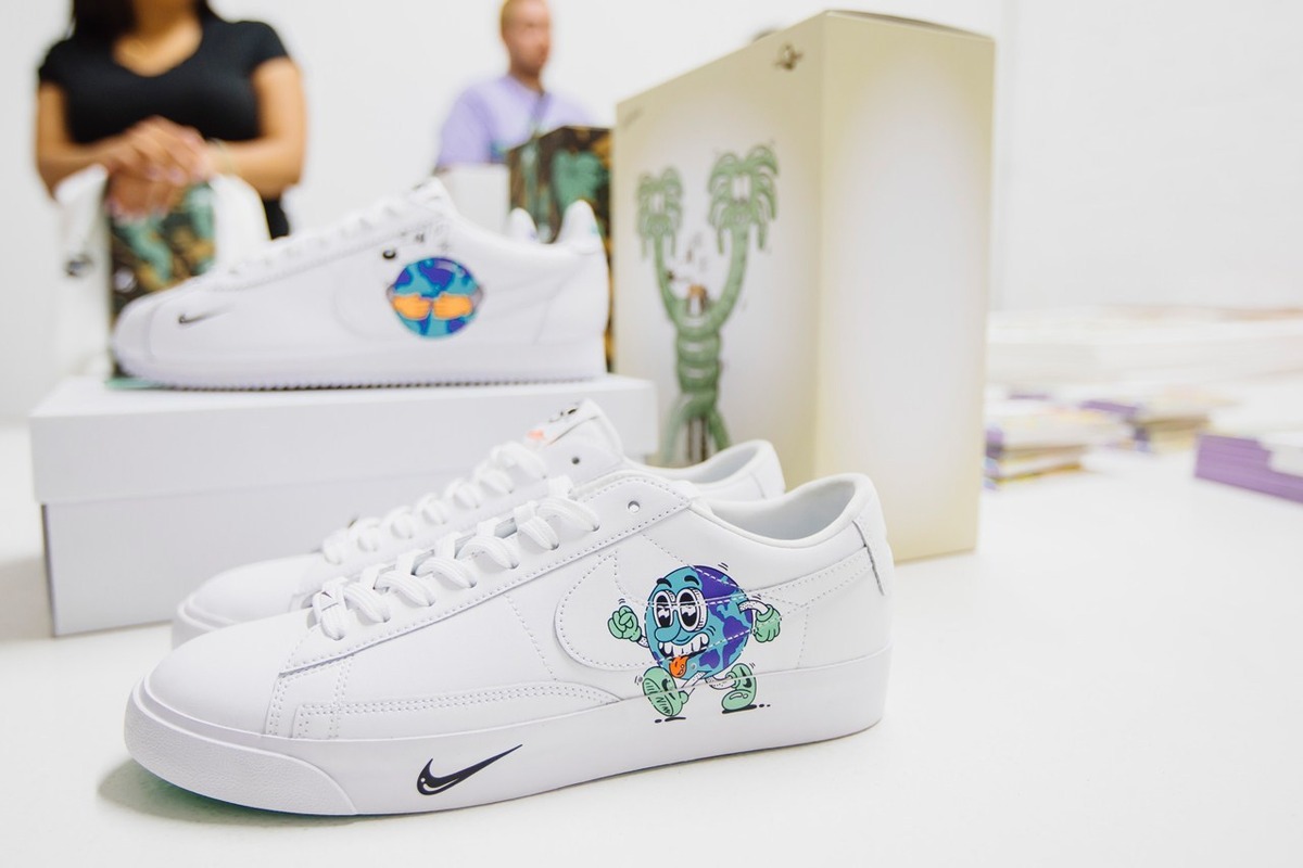 Nike 携手 Steven Harrington 打造「Magic Hour」主题展览