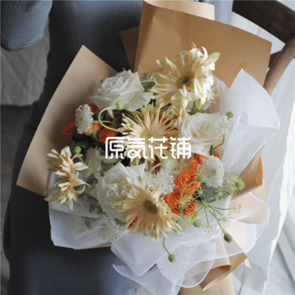 田园--黄奶油春天荔枝玫瑰芭比翠珠花束