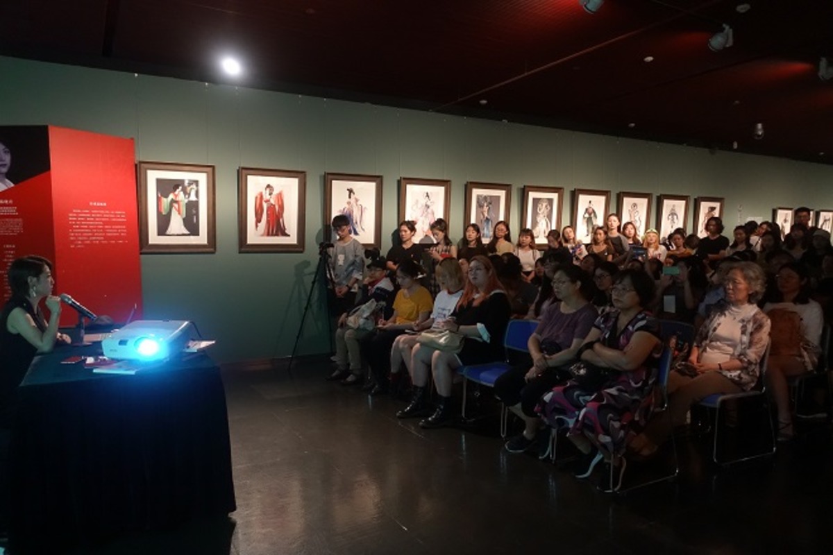 王钰宽、阳东霖、陈晓君现身国家大剧院「传承的温度」展览现场举办艺术讲座