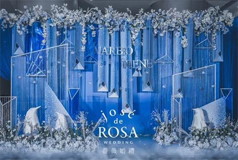 蔷薇婚礼 | 【Aurora】北极光下的约定