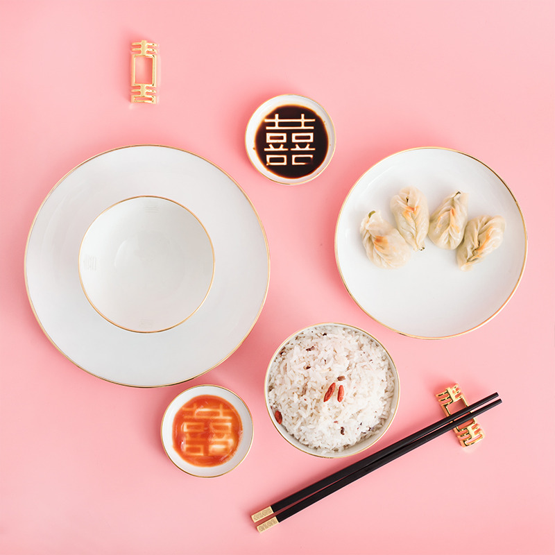 “家有喜事”玲珑餐具