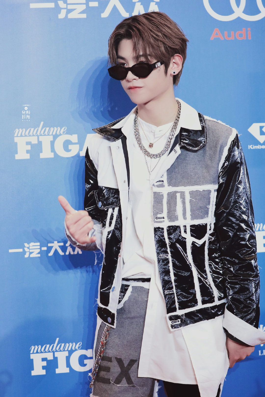 Justin黄明昊 in RENONER Benta