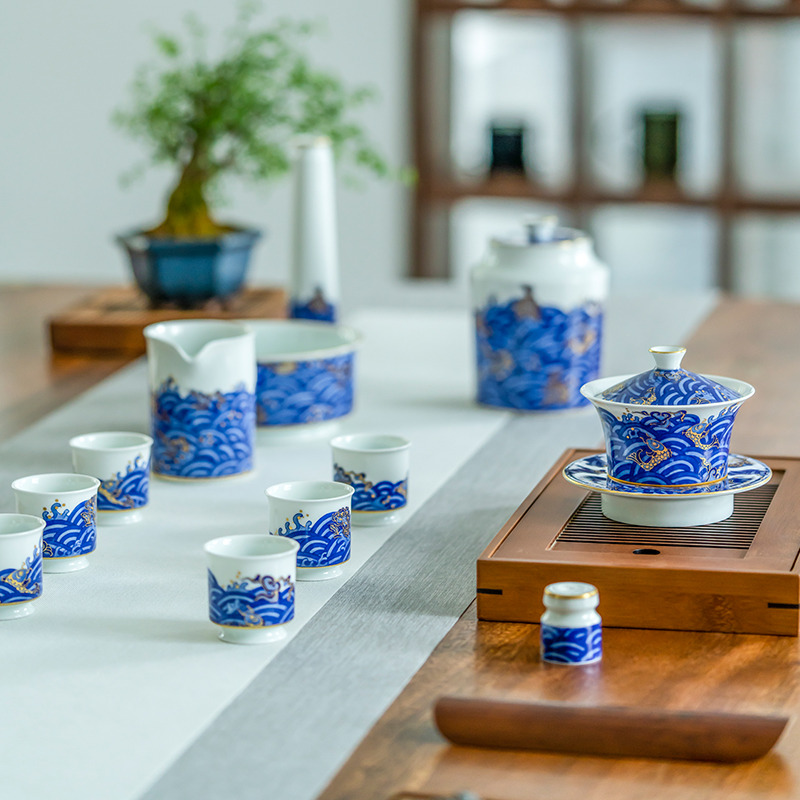 描金海水江崖纹茶器