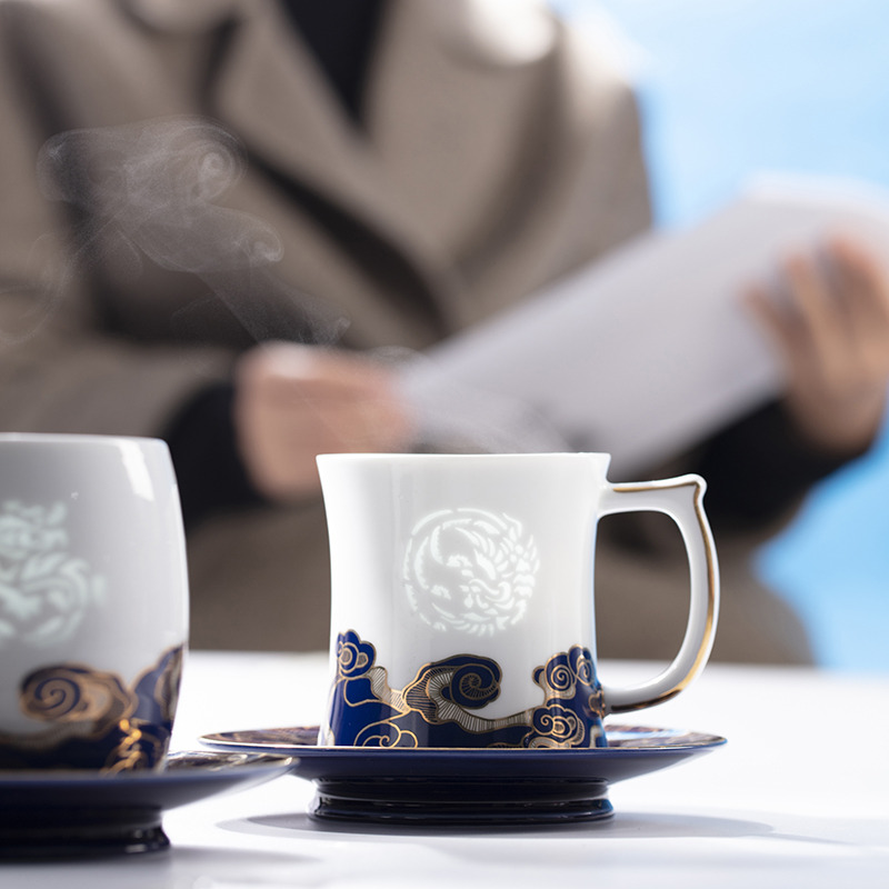 龙跃凤鸣 霁蓝釉描金情侣款办公杯