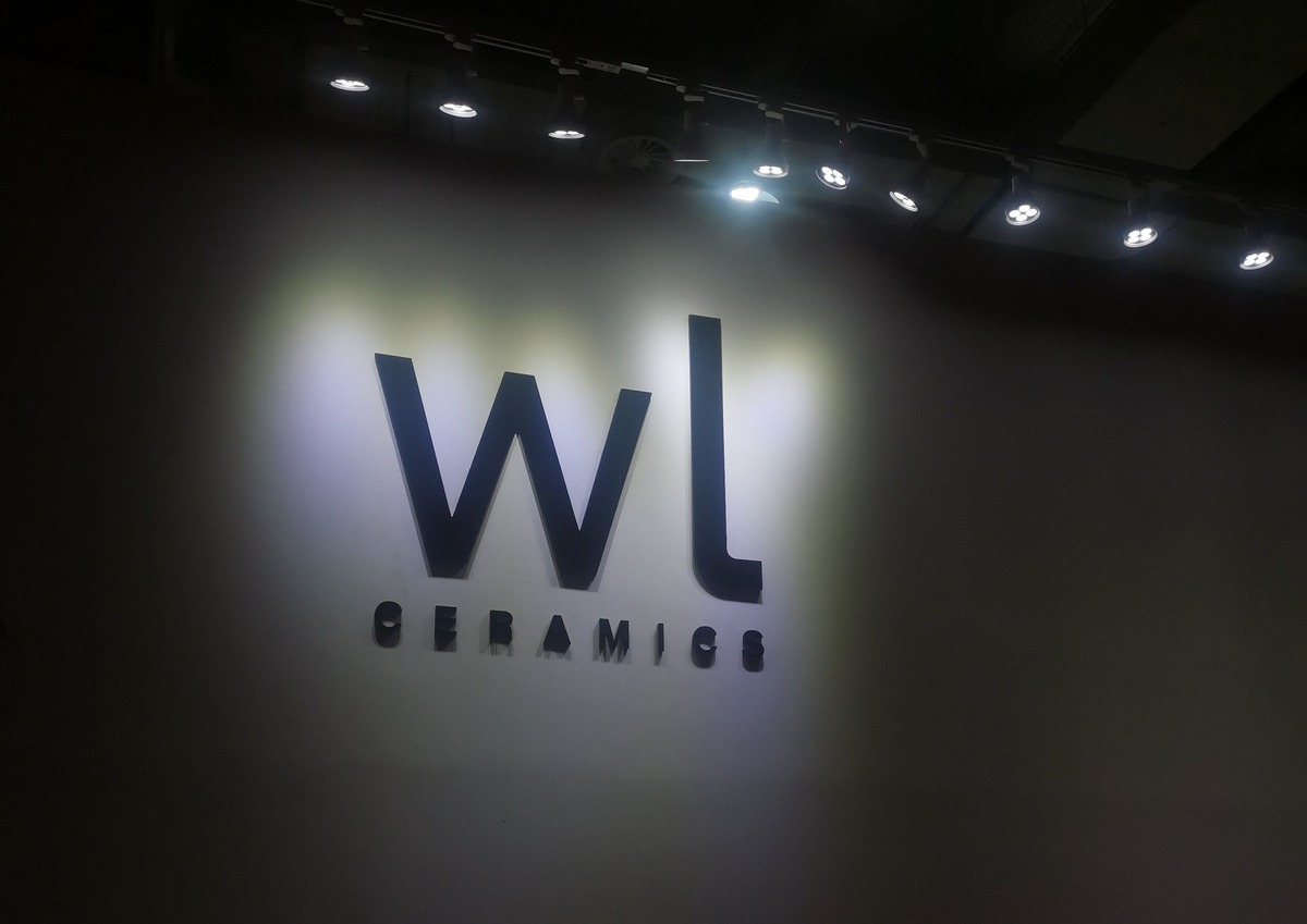 望龙&WL I 2020瓷博会我们把爱传递给世界