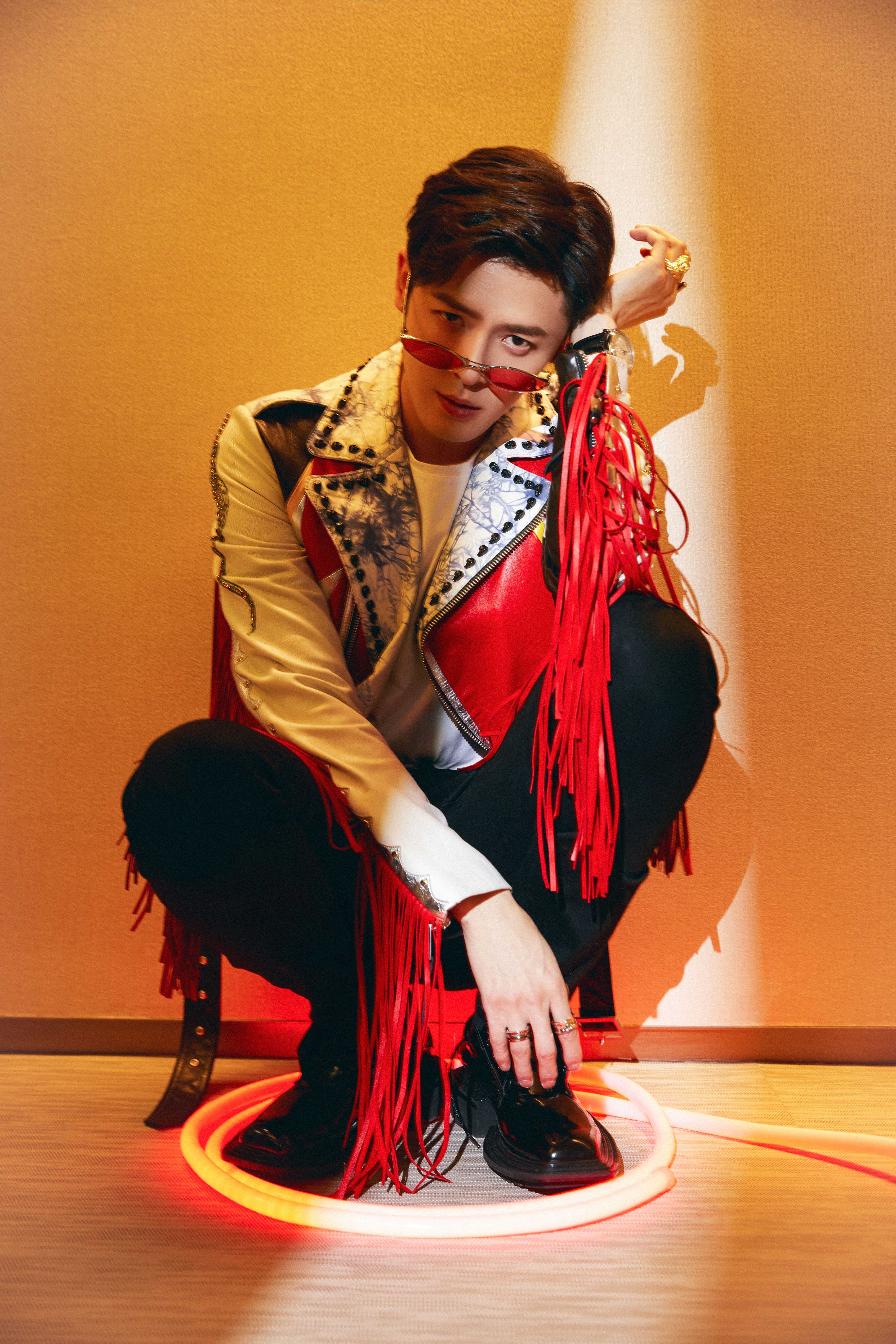 付辛博 in RENONER x Justine Clenquet