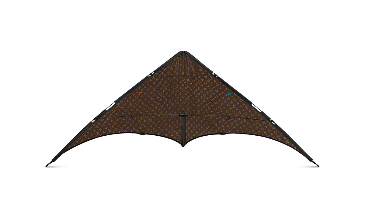 LOUIS VUITTON 68,000 元的风筝