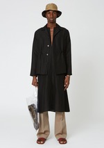 手工扣饰刺绣外套