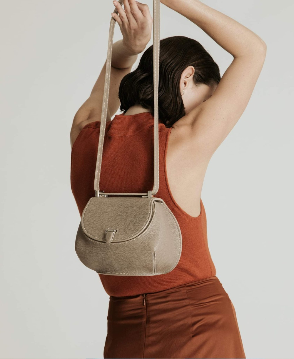 黑色迷你包包-4