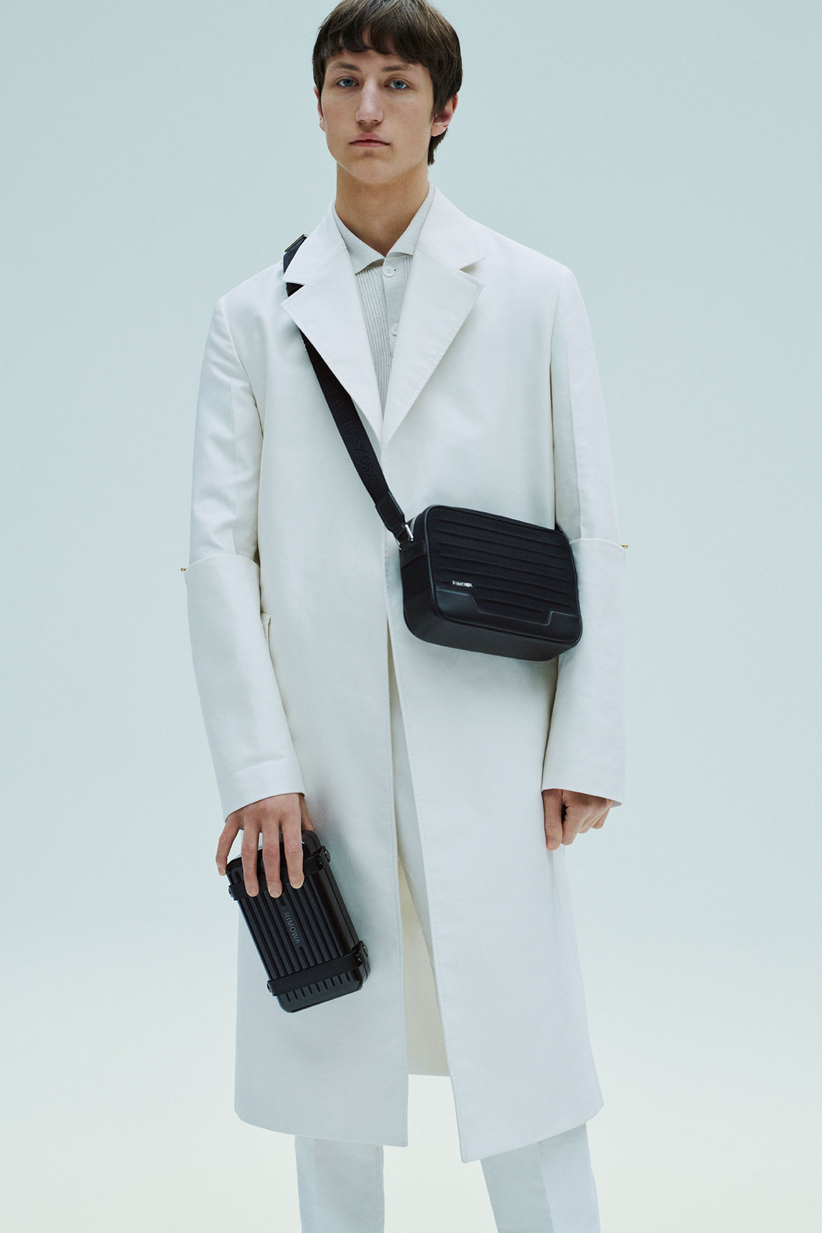 RIMOWA 推出全新精品包系列