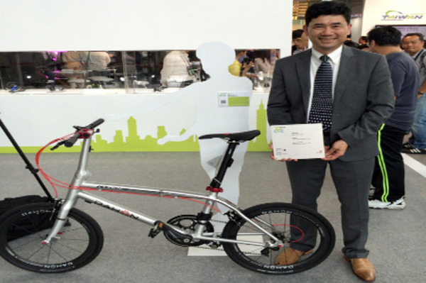 DAHON大行榮獲2015年臺(tái)北自行車展2項(xiàng)創(chuàng)新設(shè)計(jì)獎(jiǎng)