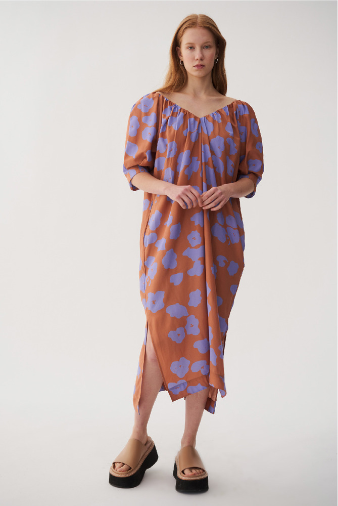 不对称解构吊带连衣裙