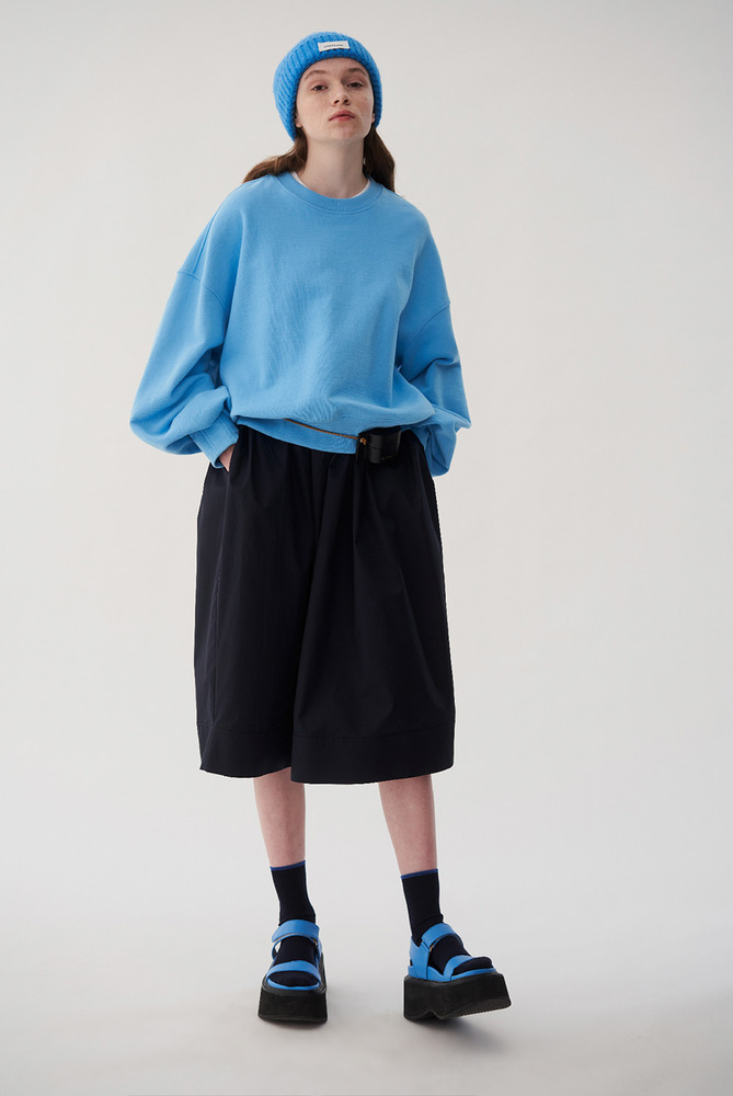 不对称解构吊带连衣裙