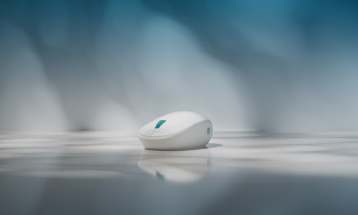 微软使用海洋回收塑料打造环保鼠标