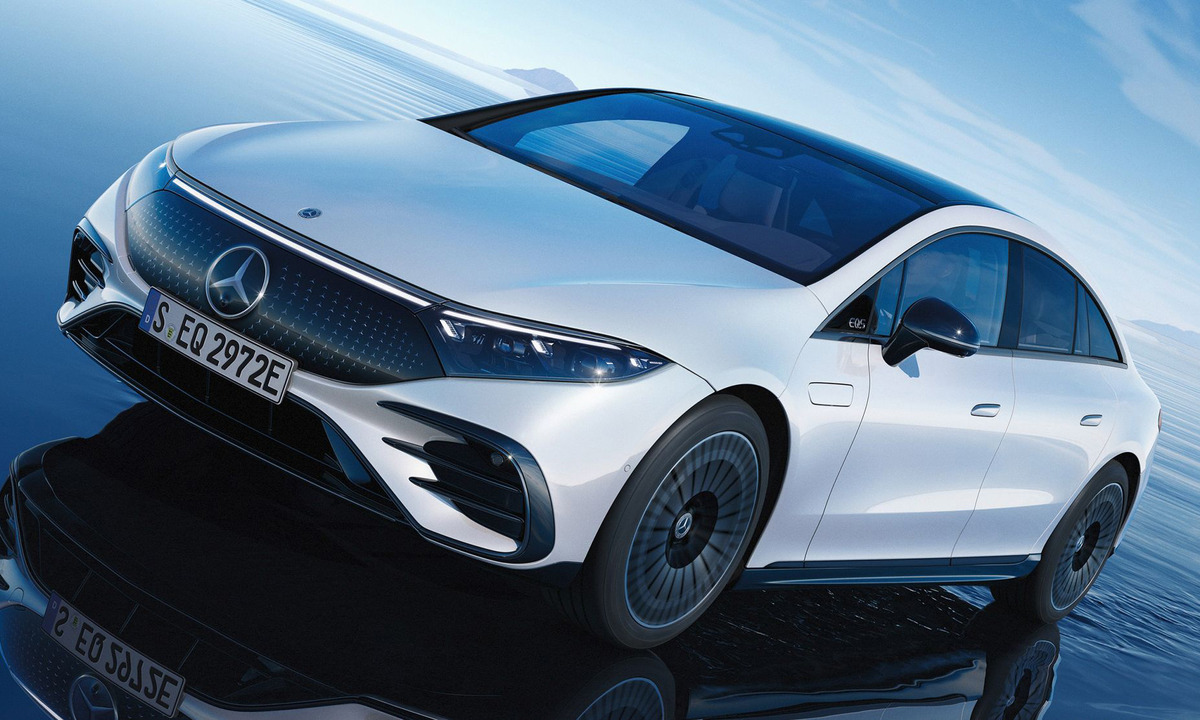 奔驰 EQS 正式上市,续航 849 公里起售价 107.96 万元