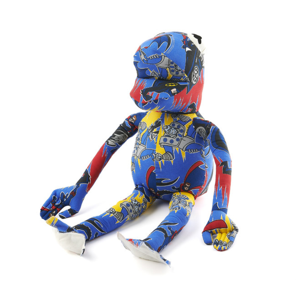 READYMADE 发布全新「SHEETS BIG FROGMAN」玩偶