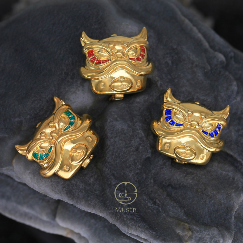 银饰-醒狮献瑞-珐琅胸针