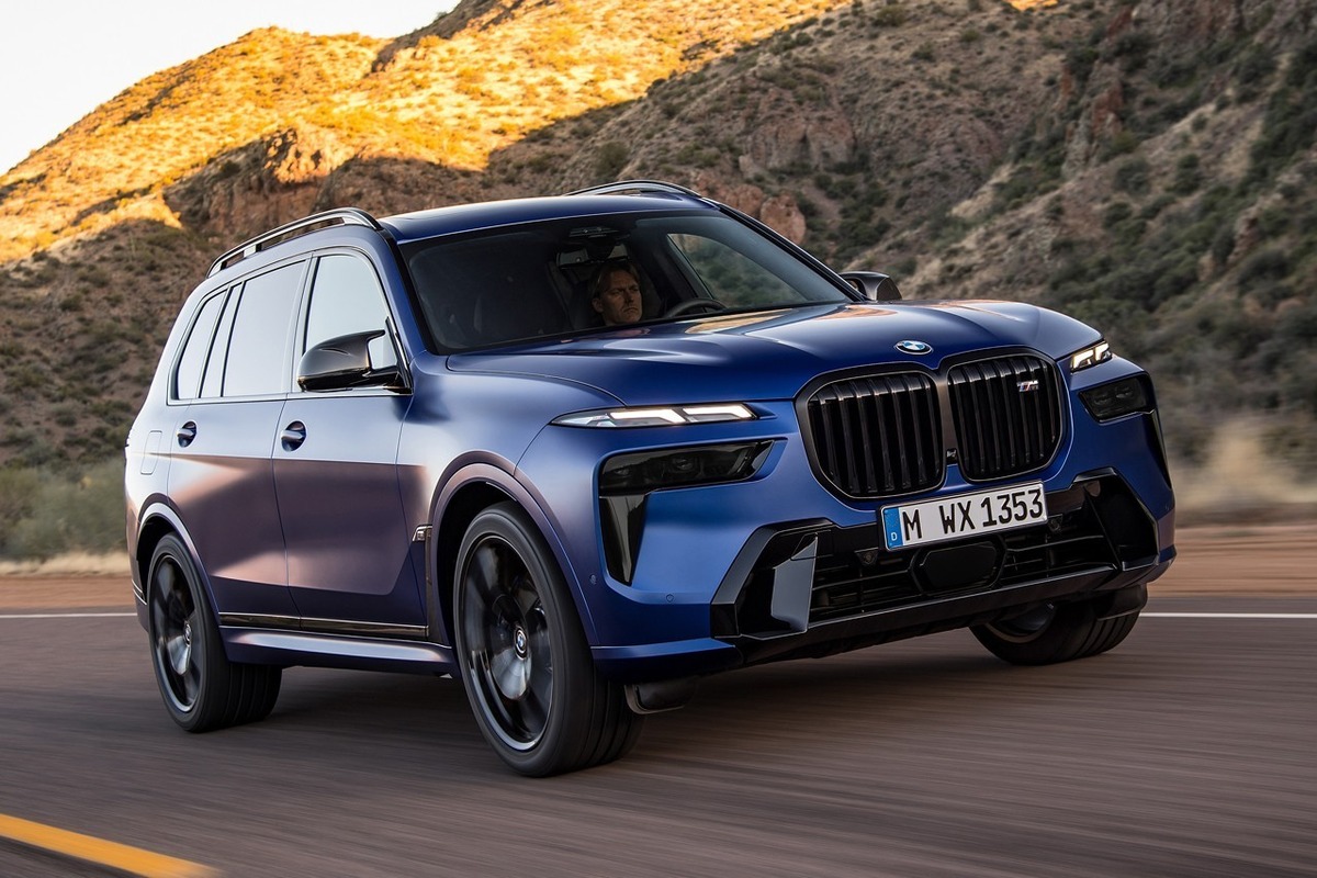 BMW 全新 2023 年式样 X7 车型正式登场