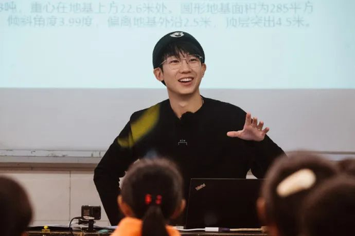 来自白举纲和“资教工程”的儿童节礼物！