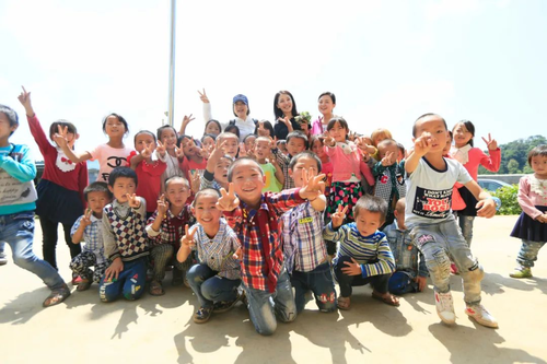 维友爱 | 直播预告：走进“资教工程”第一位资教教师