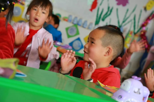 比夏天还燃的是什么？当然是和我们一起“搞事情”呀~