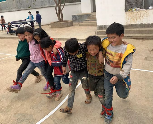 慈善拍品征集 | 献出您的一份爱，为孩子们的梦想加一课