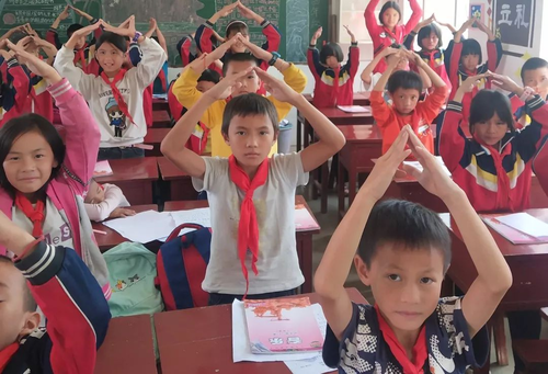 资教工程 | 看，他们用双手告白祖国！