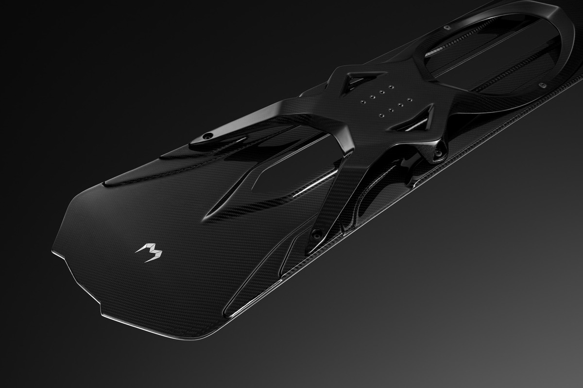 THE WHIP TT 全碳纤镂空滑雪板发布