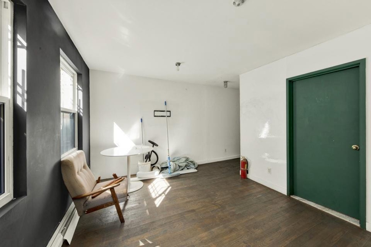 Jean-Michel Basquiat 生前纽约住宅以 43 万/月价格出租