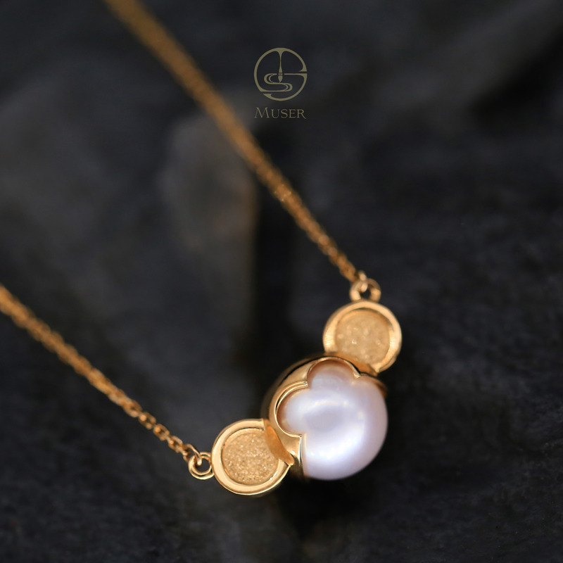 预售-金猴呈祥-珍珠吊坠-18K黄