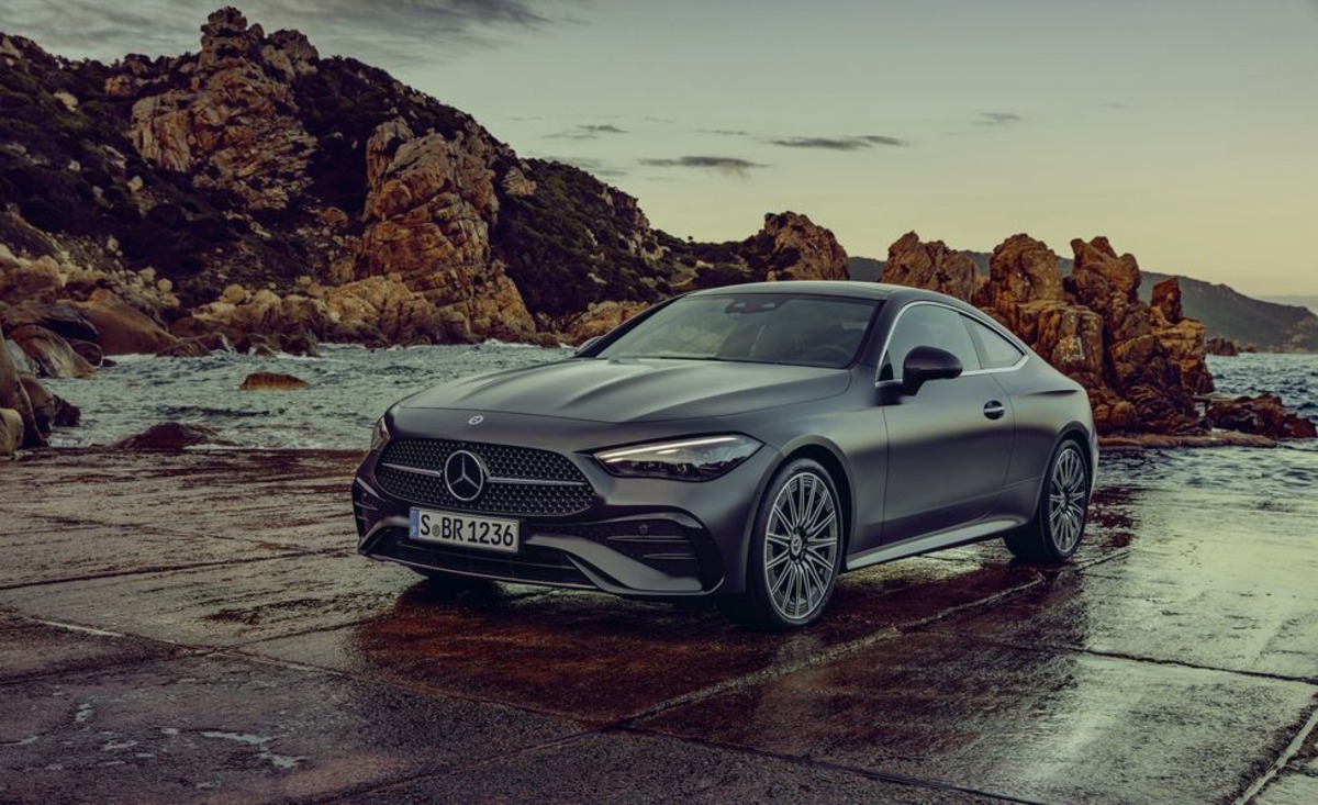 梅赛德斯-奔驰全新轿跑车 CLE 正式发布