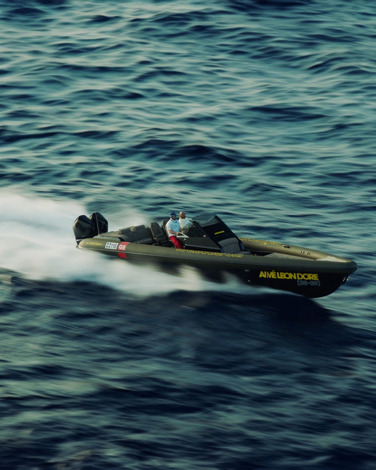 Aimé Leon Dore x Technohull 推出定制快艇