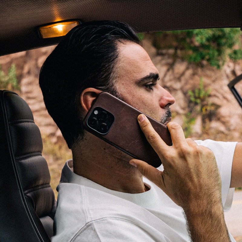 NOMAD iPhone15系列Horween Leather真皮手机保护壳